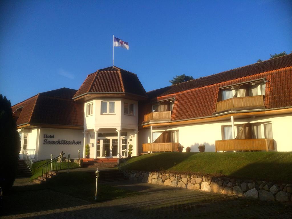 Hotel Garni Seeschloesschen Kolpinsee Exterior foto