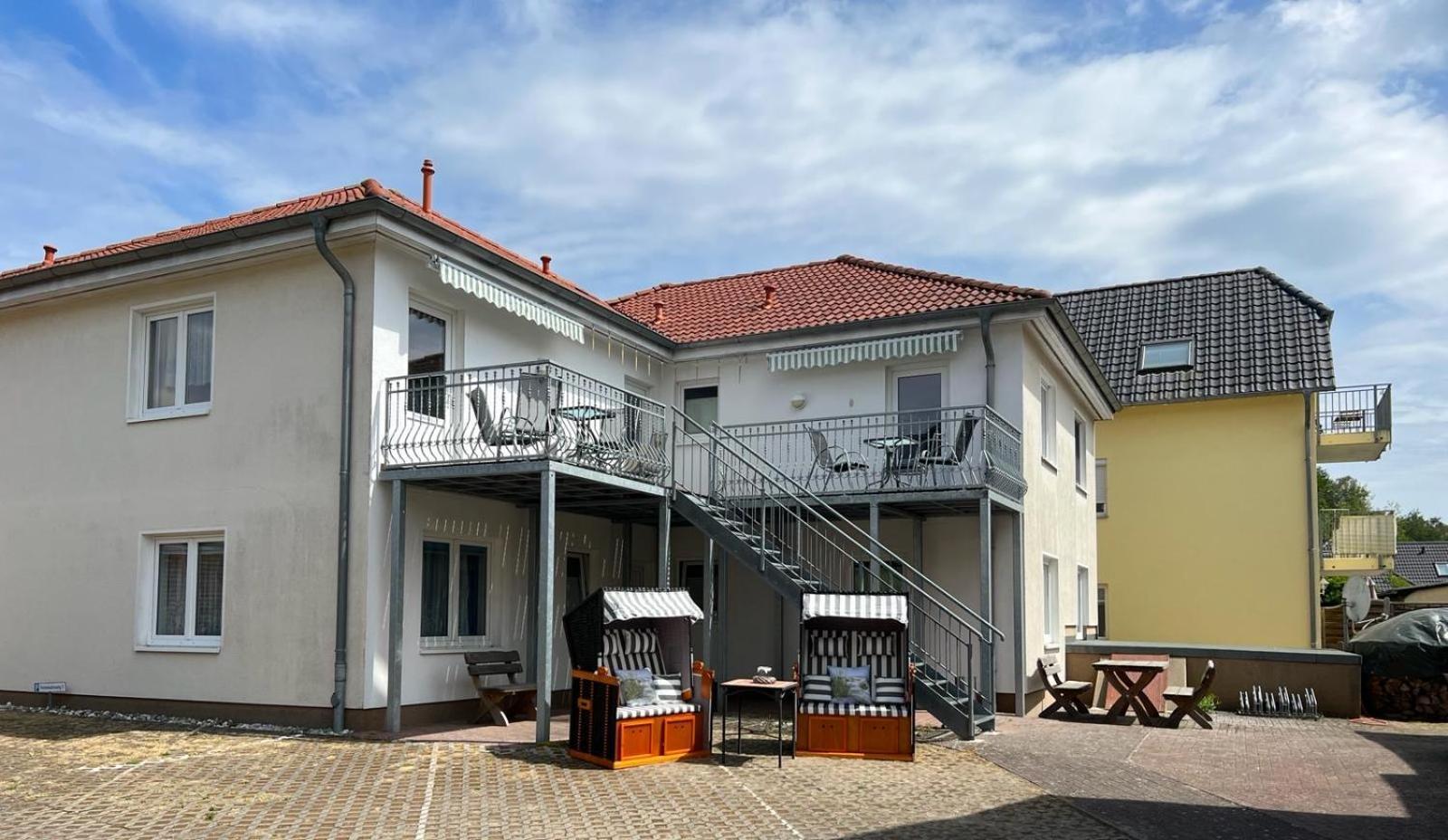 Hotel Garni Seeschloesschen Kolpinsee Exterior foto